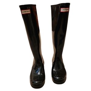 Women’s Size 8 Hunter Black Original Tall Gloss Waterproof Rain Boots